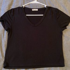 Cropped v-neck t shirt